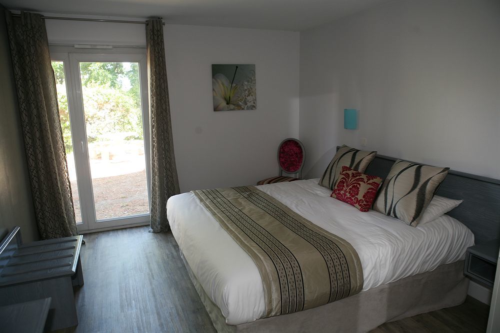 H Hotel Hyeres Exterior photo